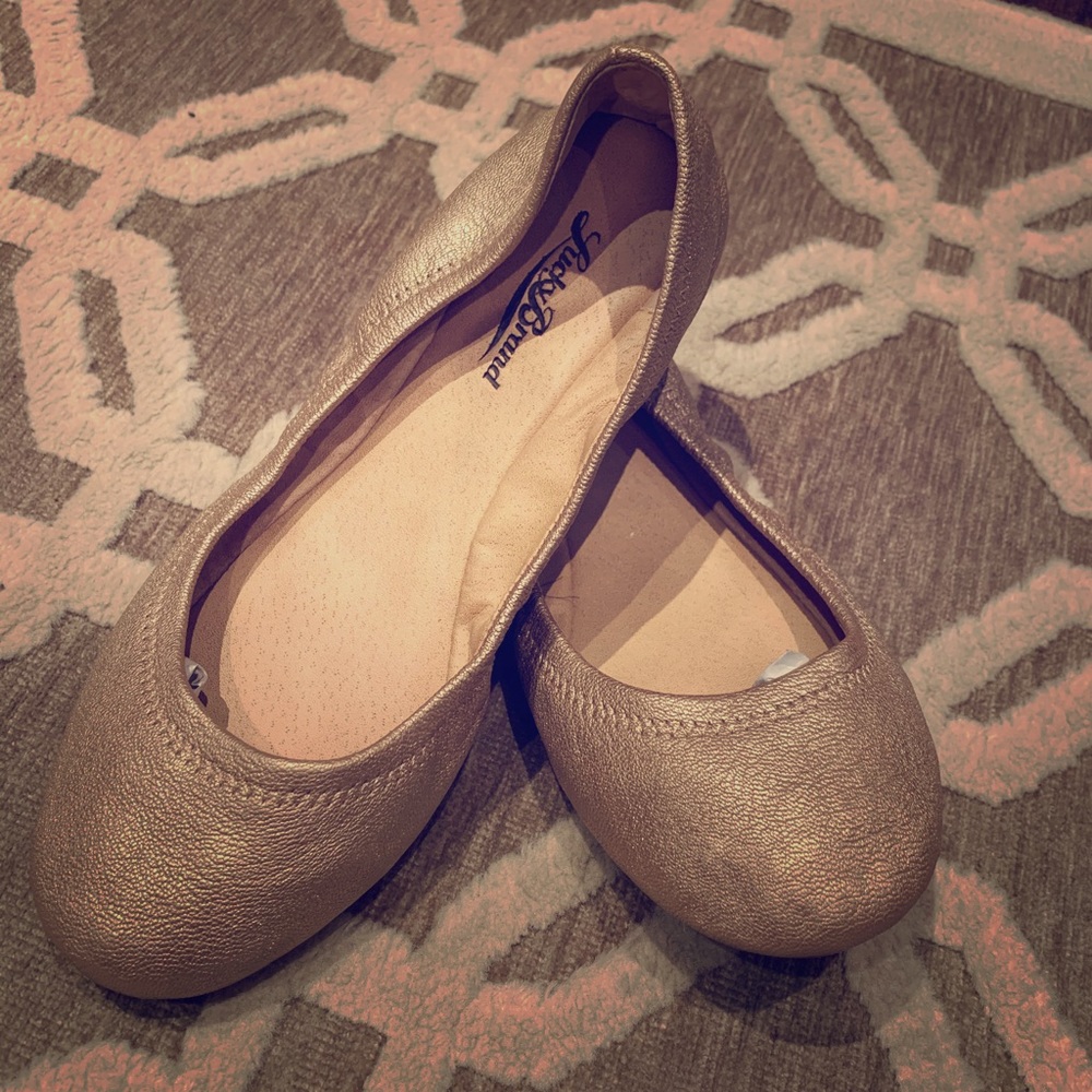 Lucky brand flats- size 6